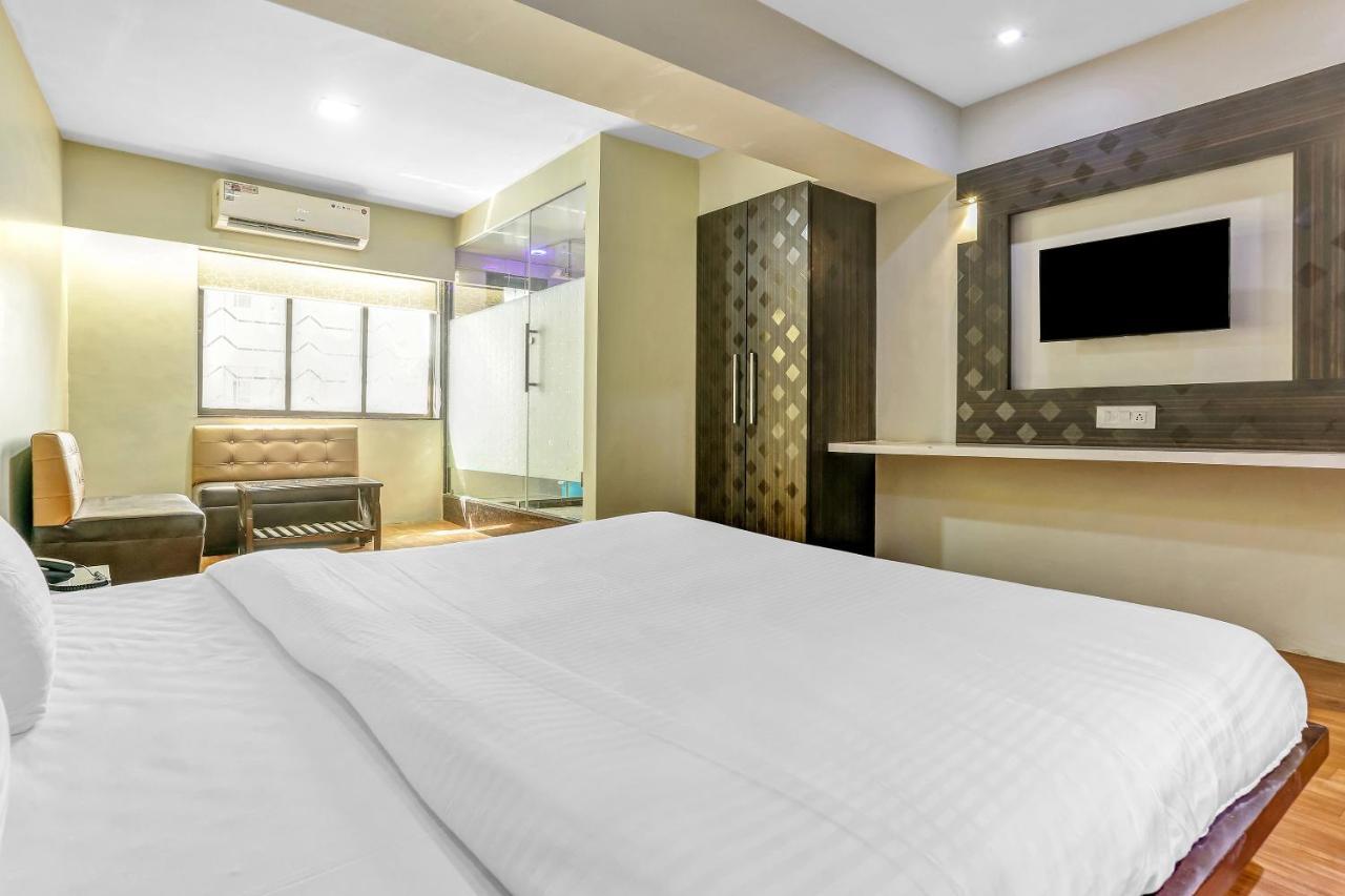 Oyo Flagship 83396 Hotel Vinyasa Residency Mumbai Dış mekan fotoğraf