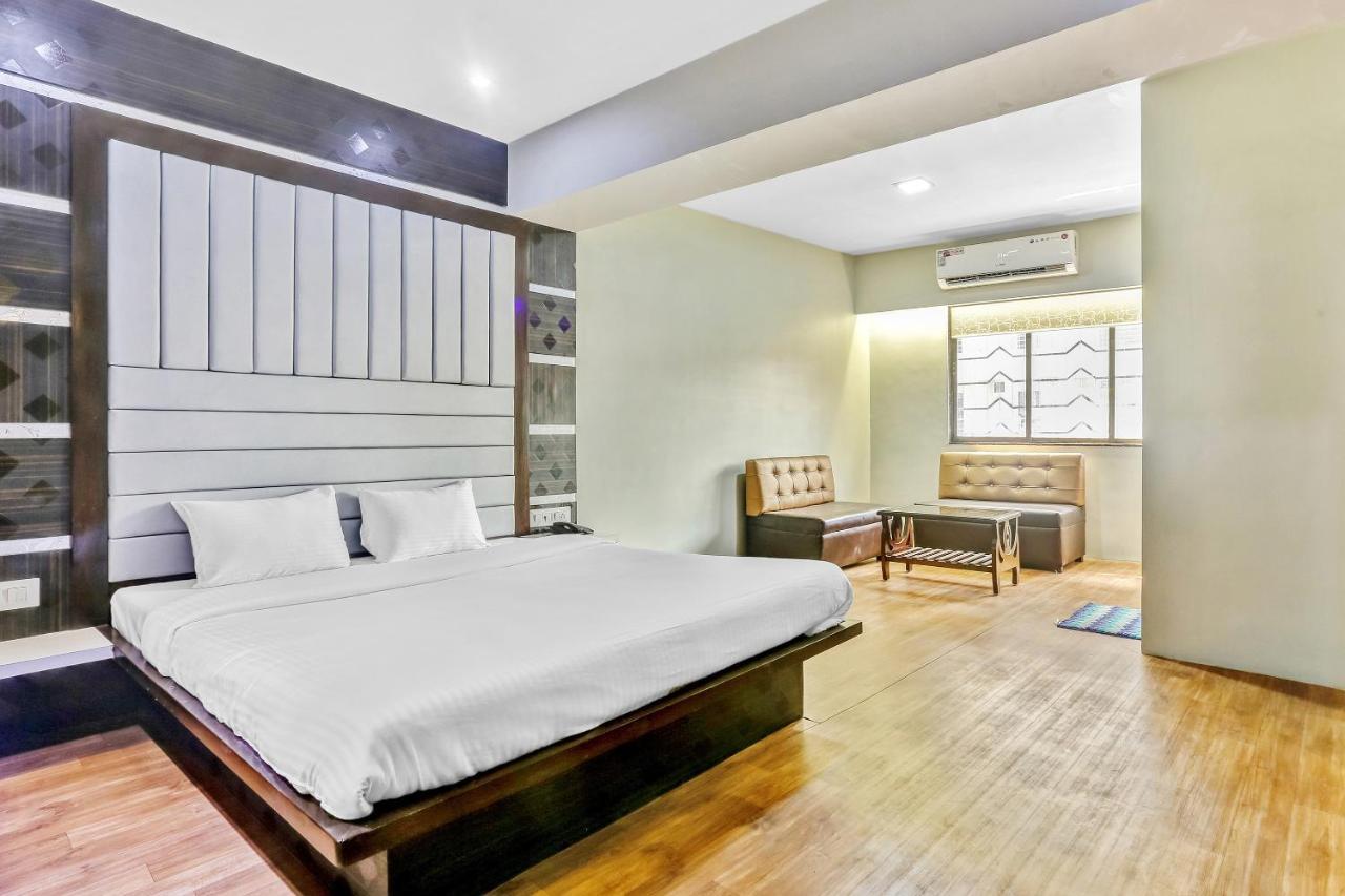 Oyo Flagship 83396 Hotel Vinyasa Residency Mumbai Dış mekan fotoğraf